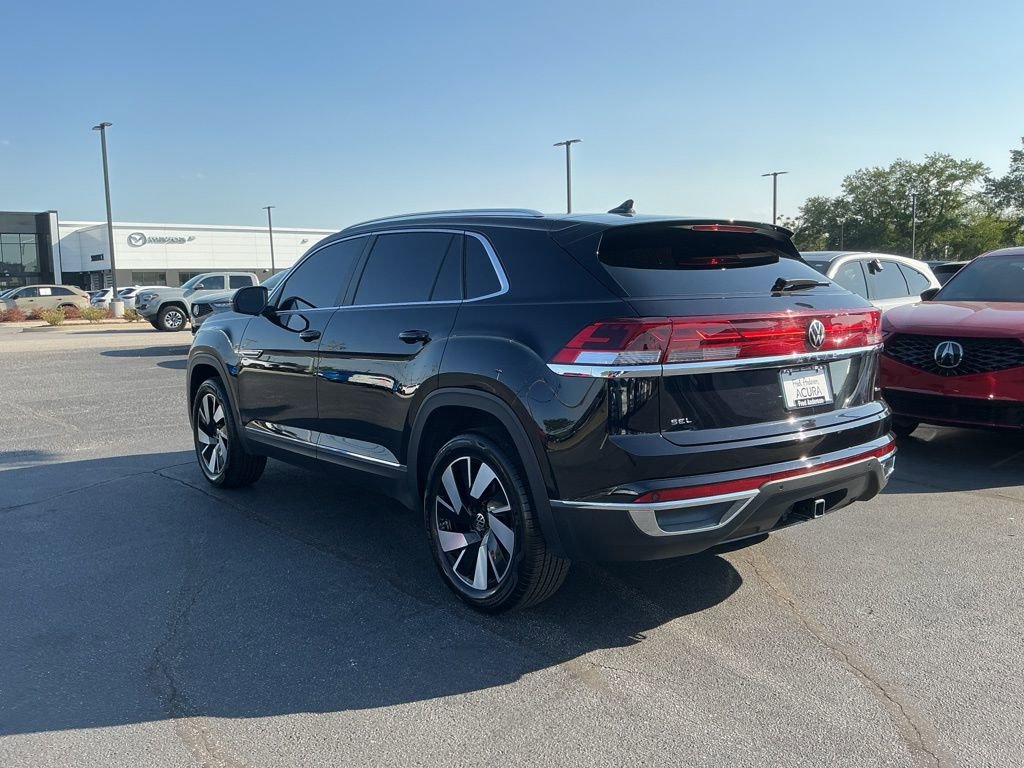 Used 2025 Volkswagen Atlas Cross Sport SEL AWD/4WD image 3