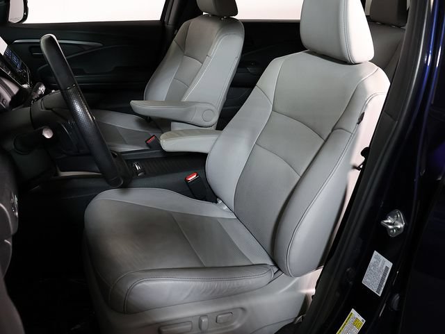 Used 2023 Honda Passport EX-L image 4