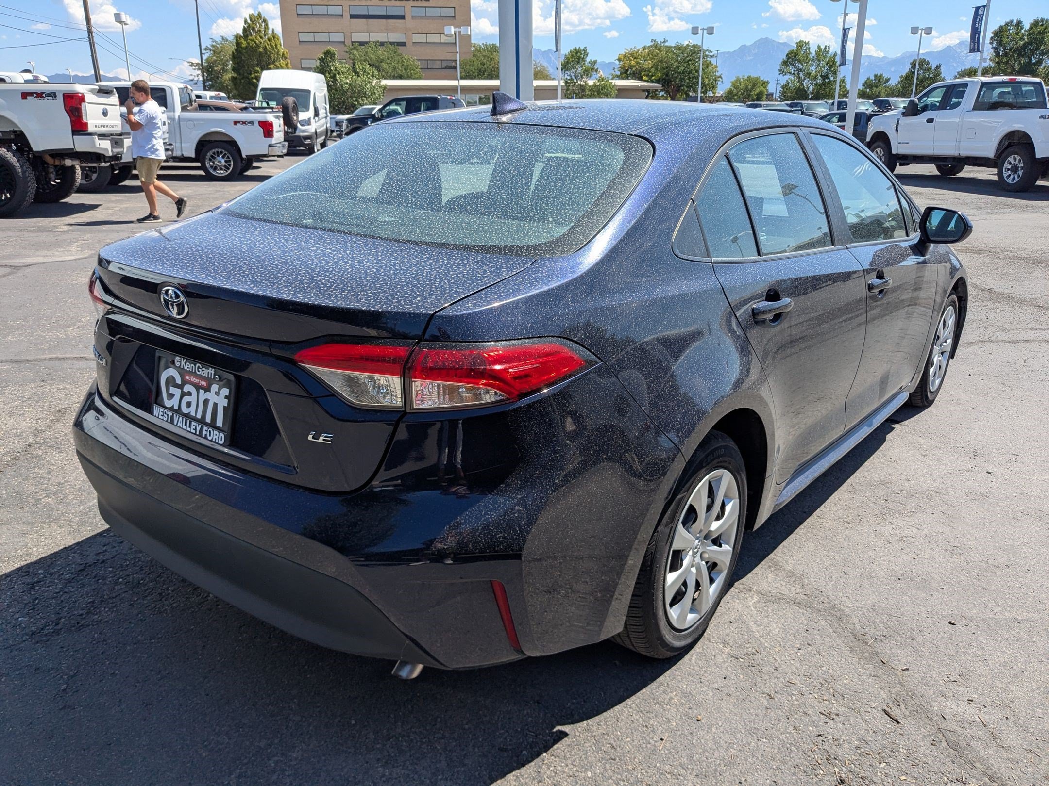 Used 2024 Toyota Corolla LE FWD image 3