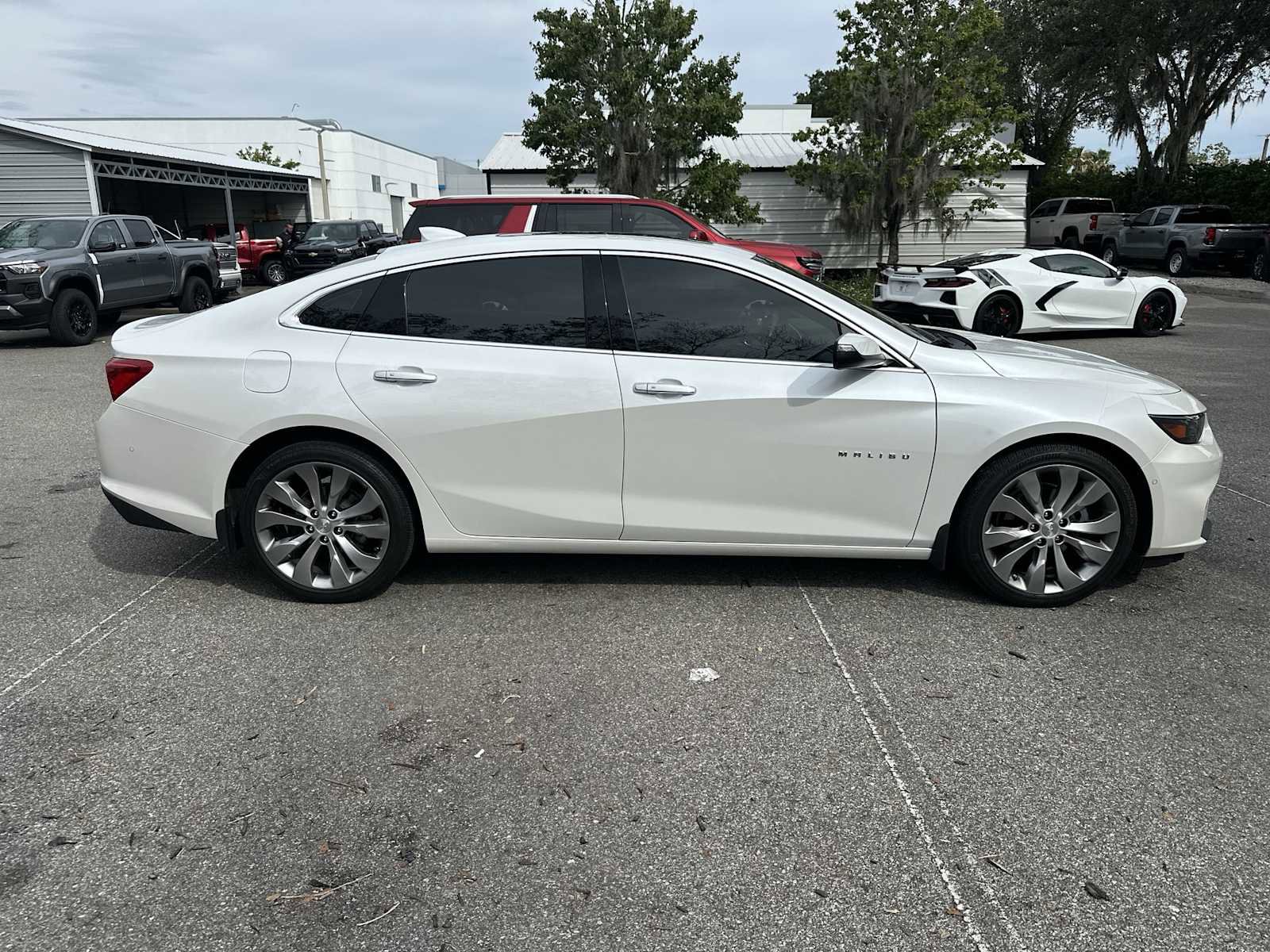 Certified 2017 Chevrolet Malibu Premier w/ Premier Sun and Wheel Package FWD image 15