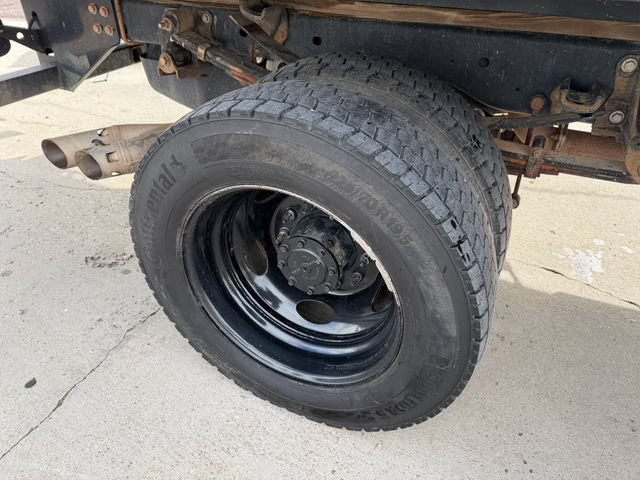 Used 2017 Ford F550 4x4 Regular Cab Super Duty image 7