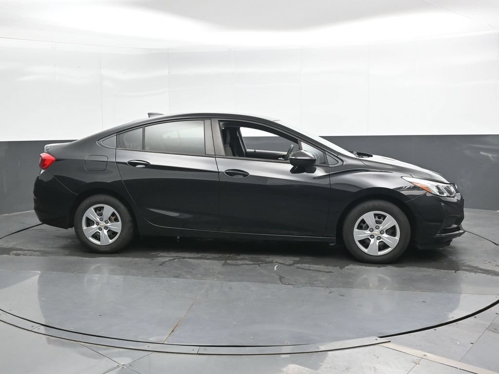 Used 2017 Chevrolet Cruze LS FWD image 4