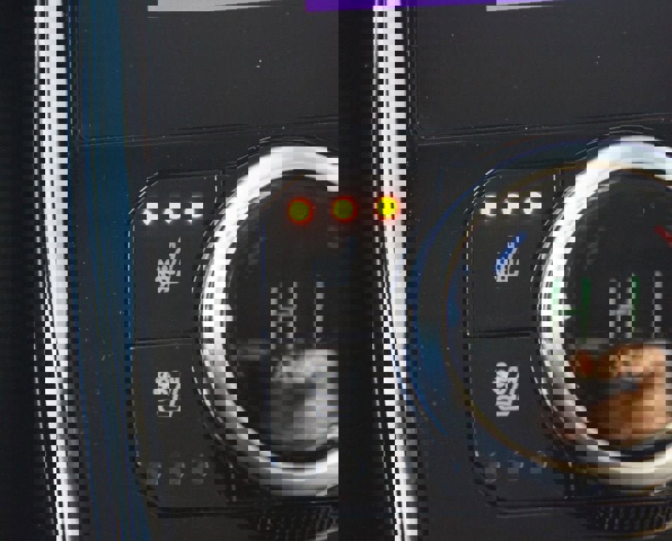 Used 2025 Toyota Highlander Limited image 8