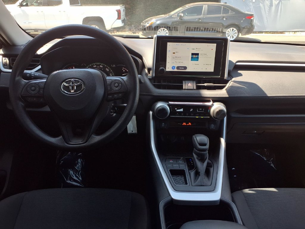 Certified 2025 Toyota RAV4 LE FWD image 25