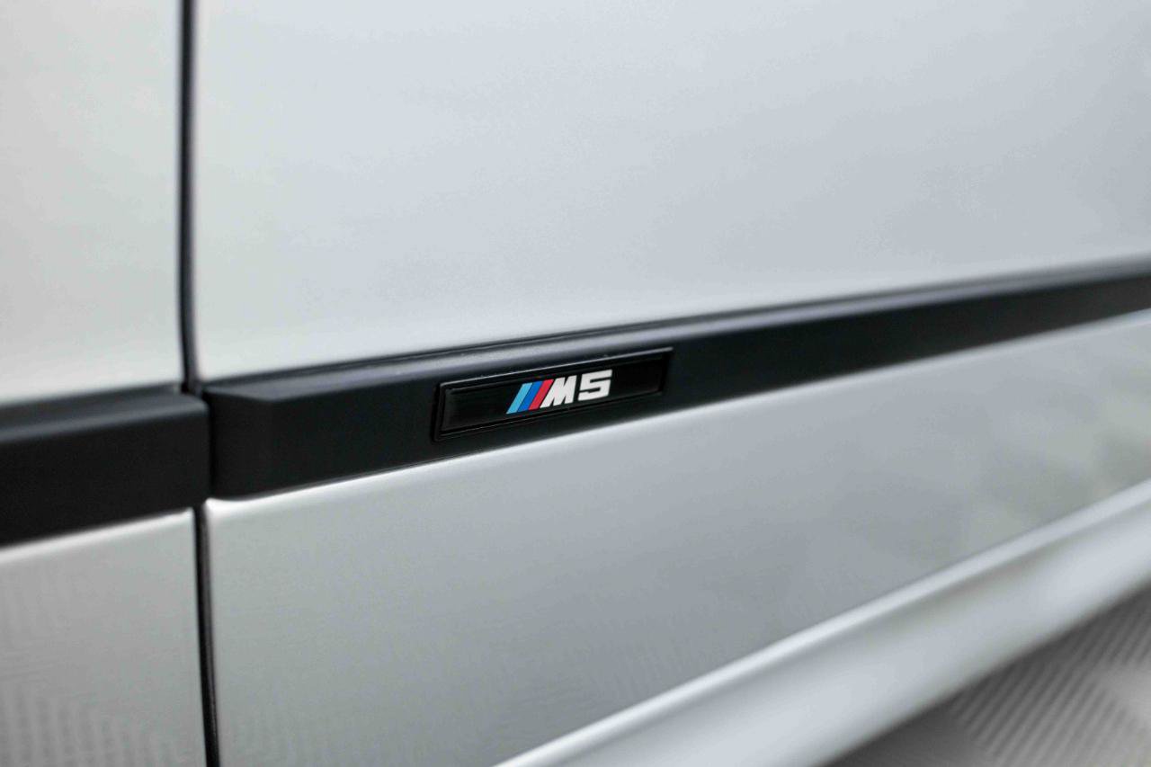 Used 2002 BMW M5 RWD image 15