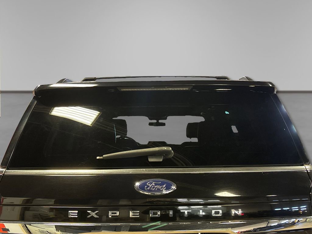 Certified 2024 Ford Expedition Limited image 17