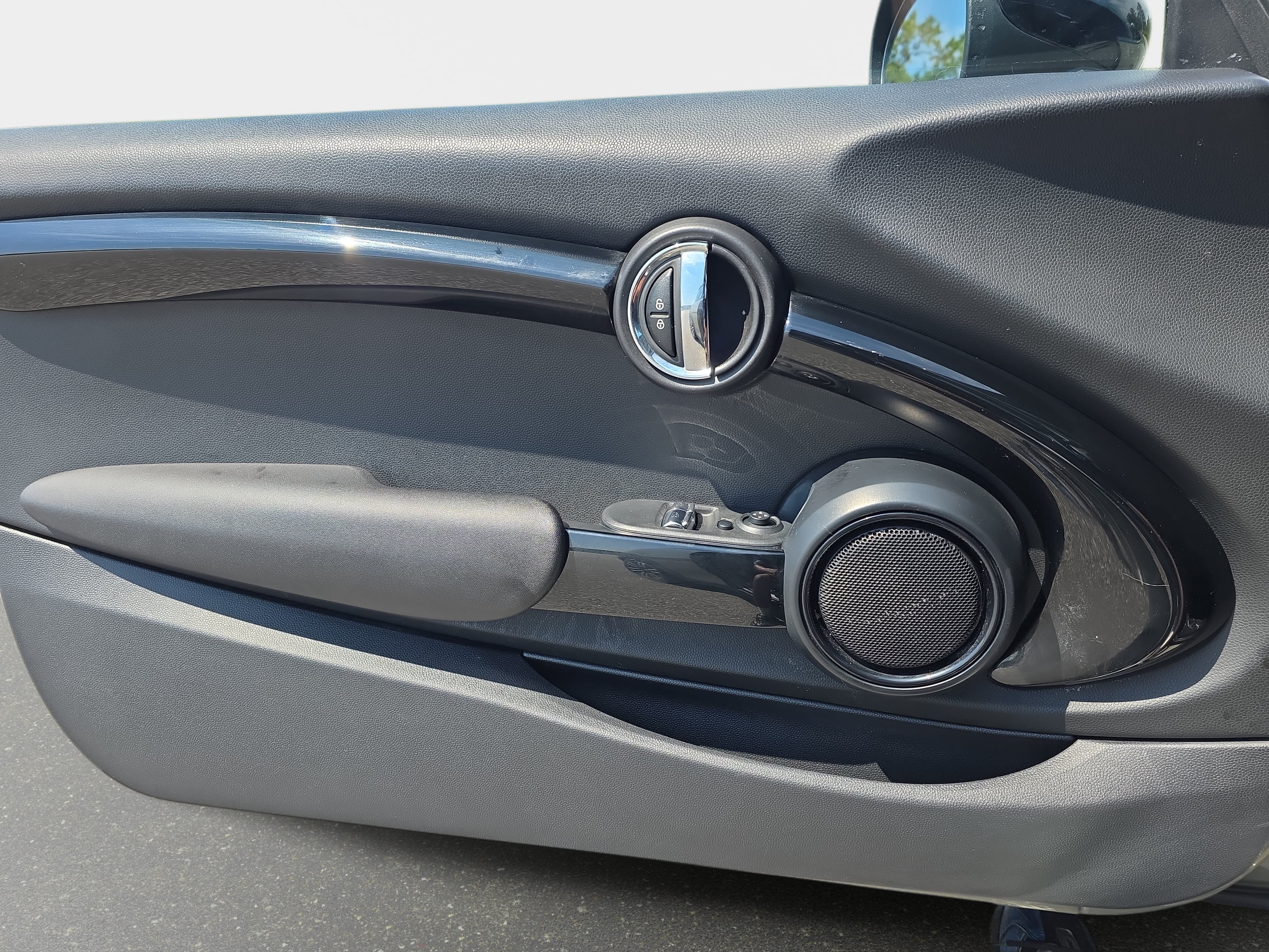 Used 2019 MINI Cooper S FWD image 26