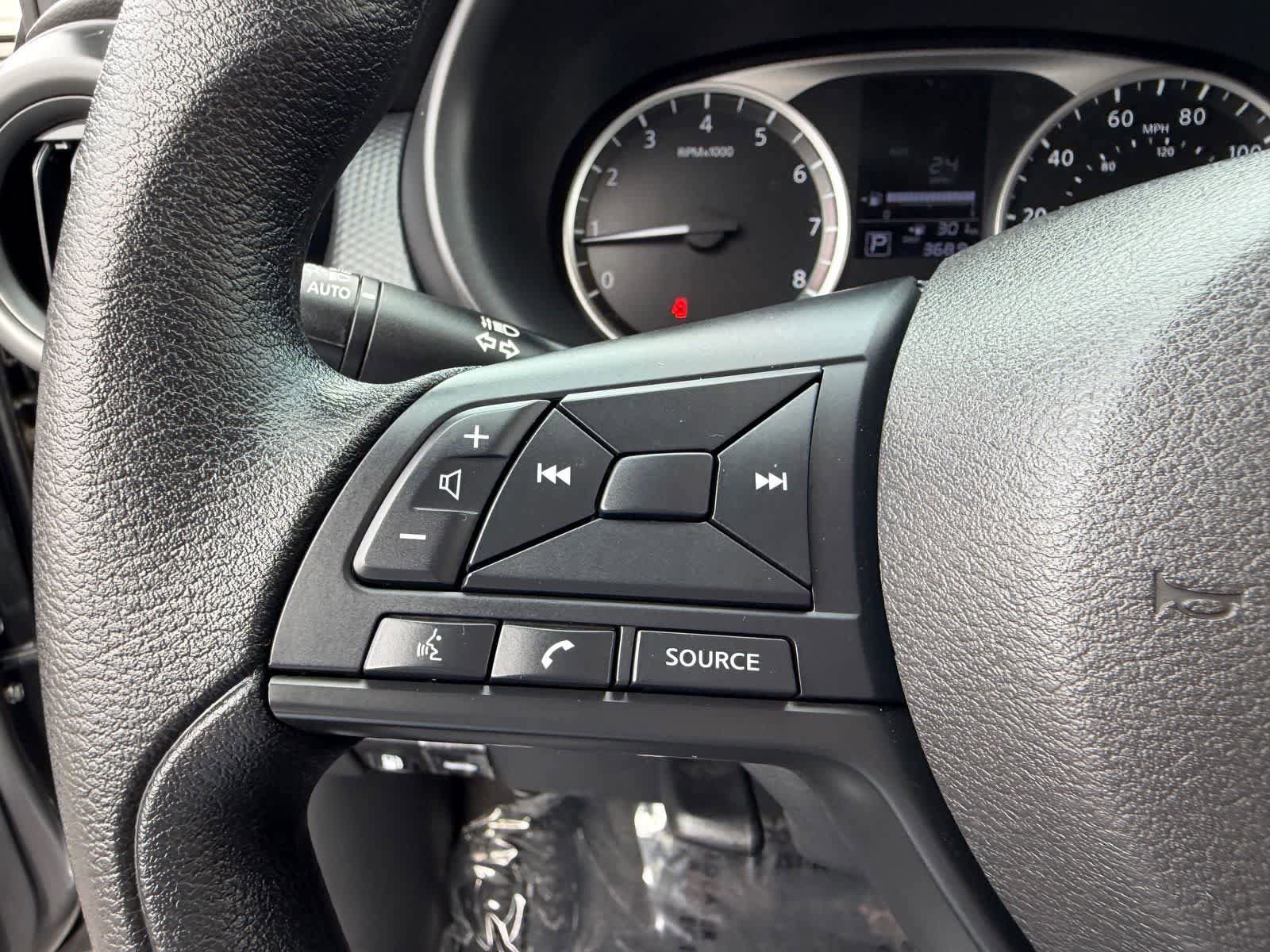 Certified 2025 Nissan Kicks Play S FWD image 18