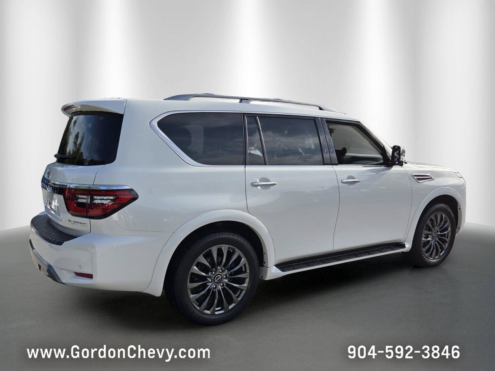 Used 2024 Nissan Armada Platinum w/ Captain's Chairs Package RWD image 6