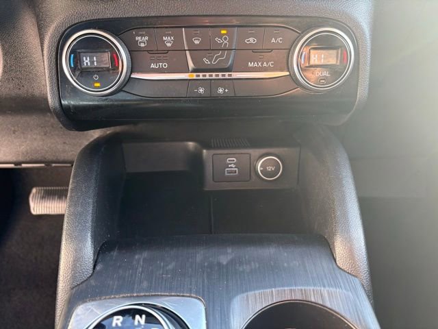 Used 2021 Ford Escape SE image 19