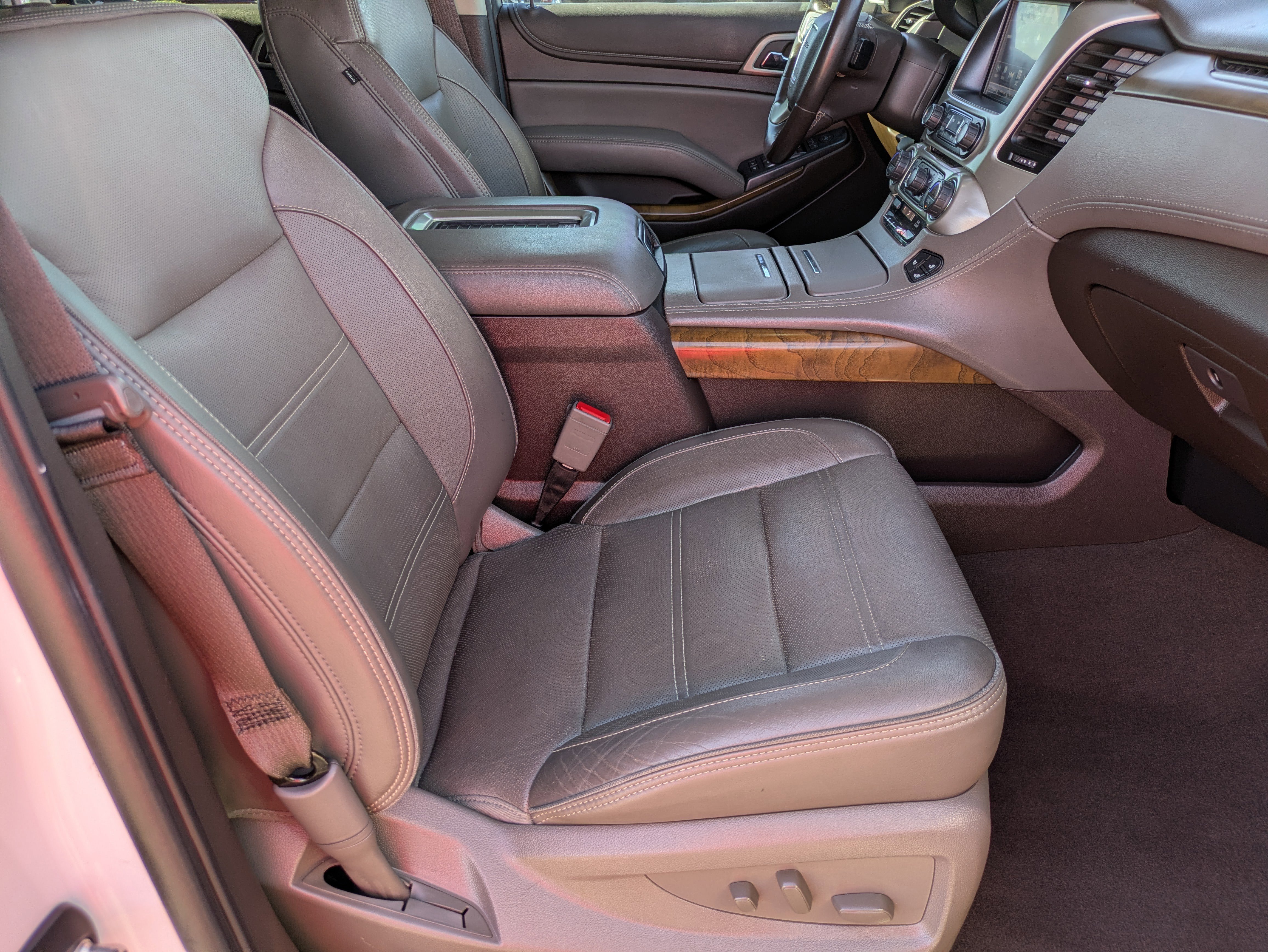 Used 2020 GMC Yukon XL Denali w/ Open Road Package image 11