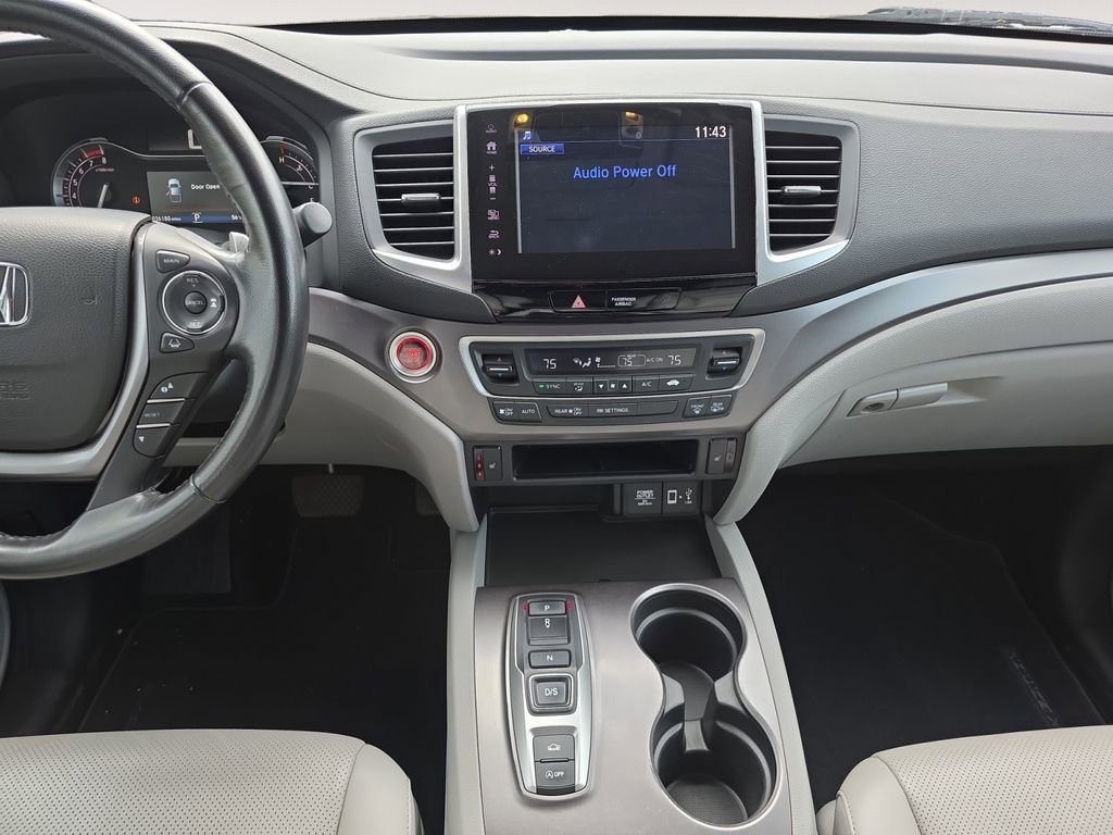 Used 2020 Honda Ridgeline RTL image 11