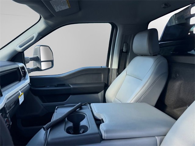 New 2025 Ford F350 XL w/ XL Chrome Package image 13