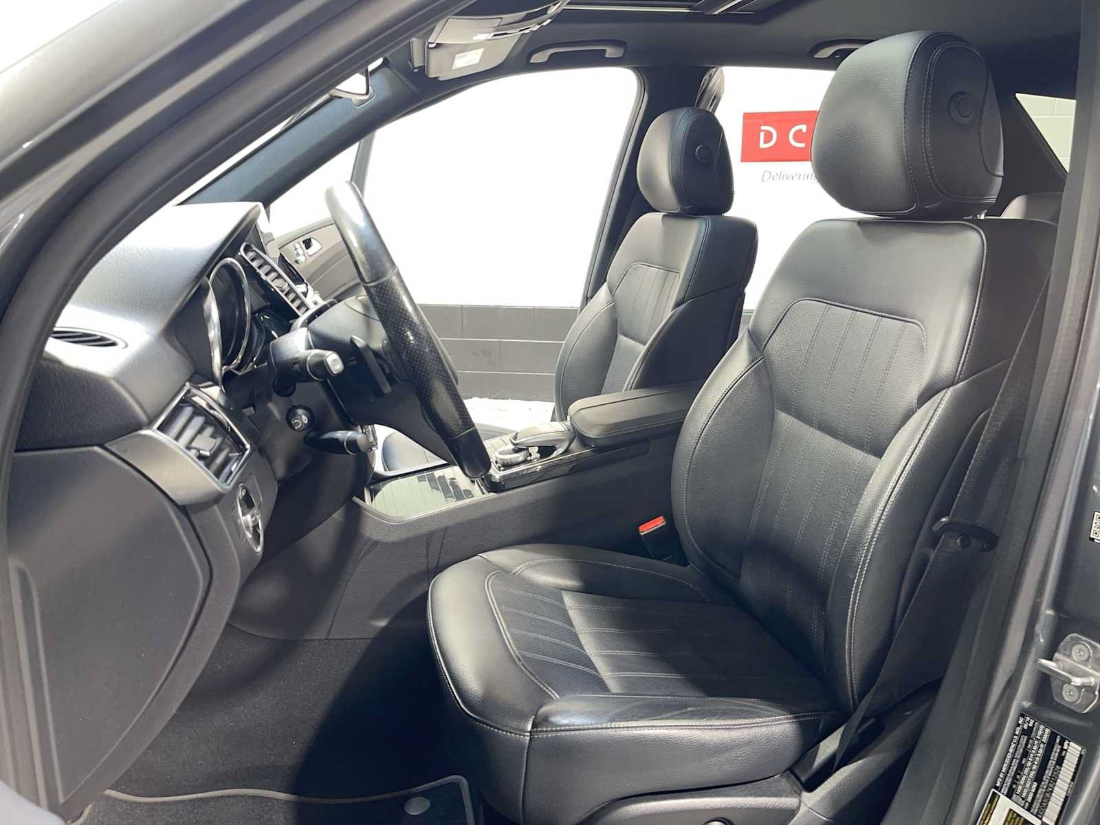 Used 2019 Mercedes-Benz GLE 400 4MATIC image 11