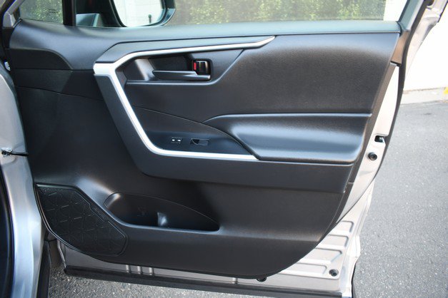 Used 2024 Toyota RAV4 LE AWD/4WD image 23