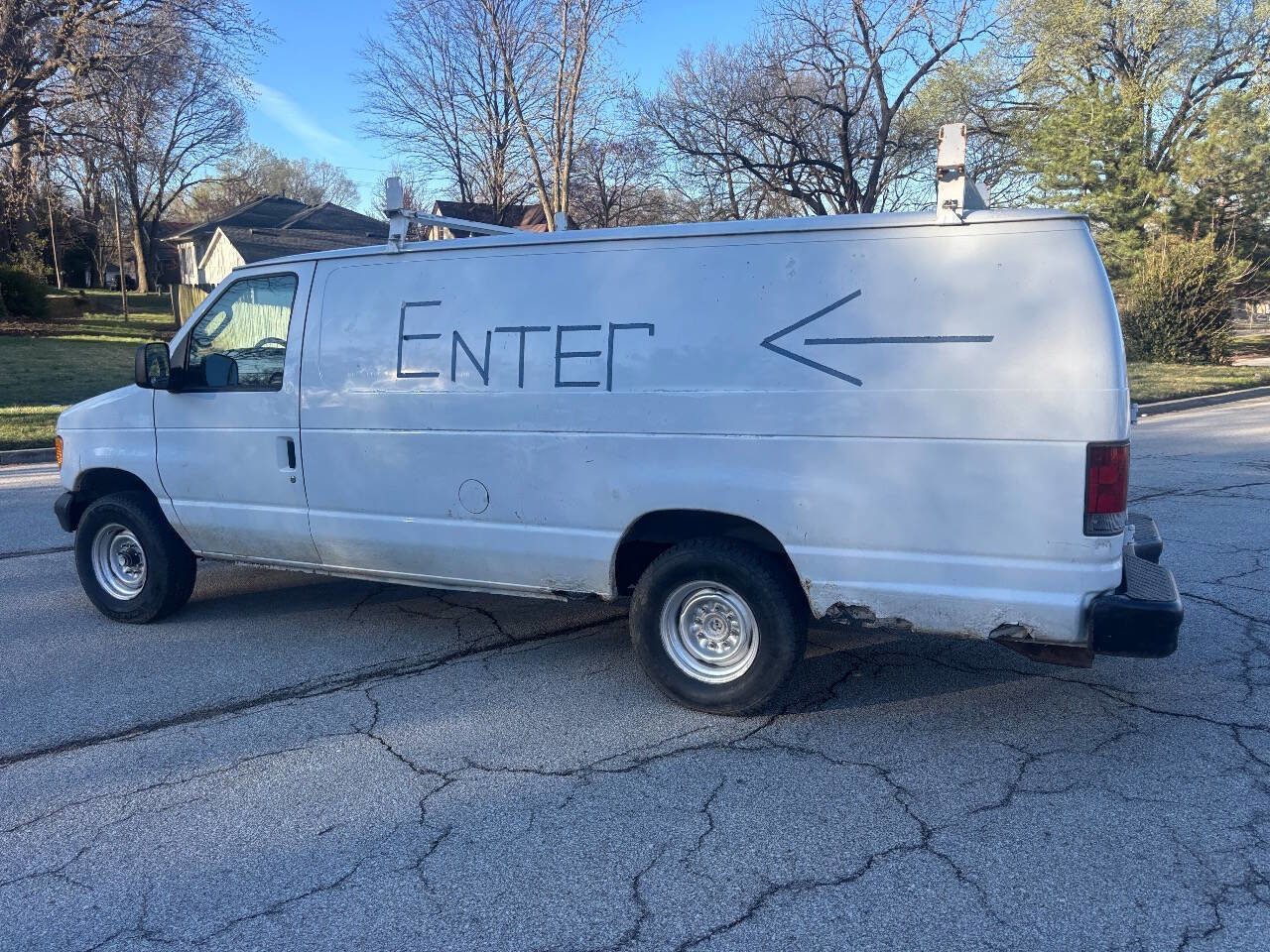 Used 2007 Ford E-250 and Econoline 250 Extended image 25