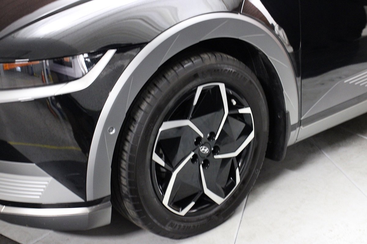 Used 2024 Hyundai Ioniq 5 Limited RWD image 5