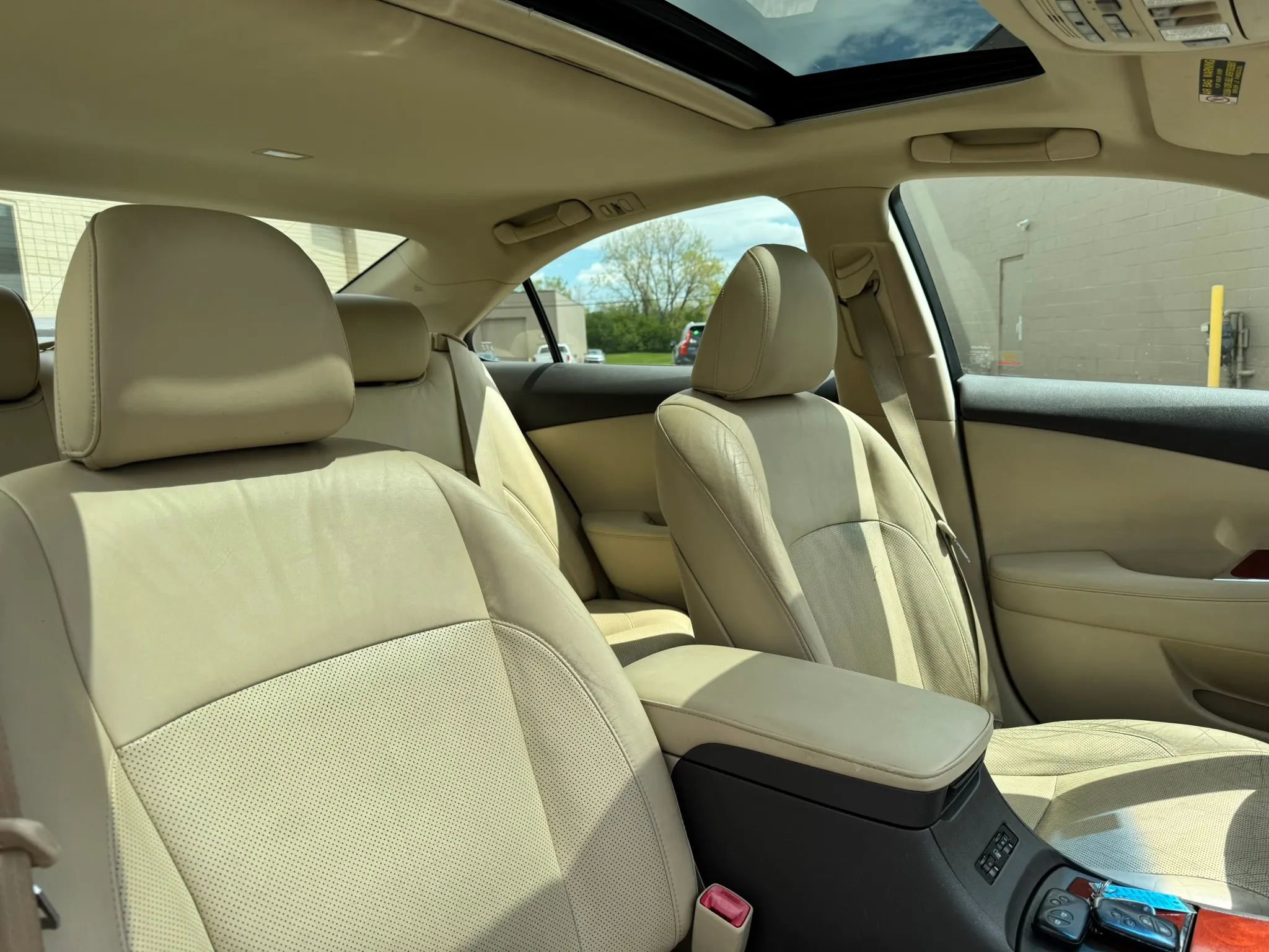 Used 2011 Lexus ES 350 FWD image 28