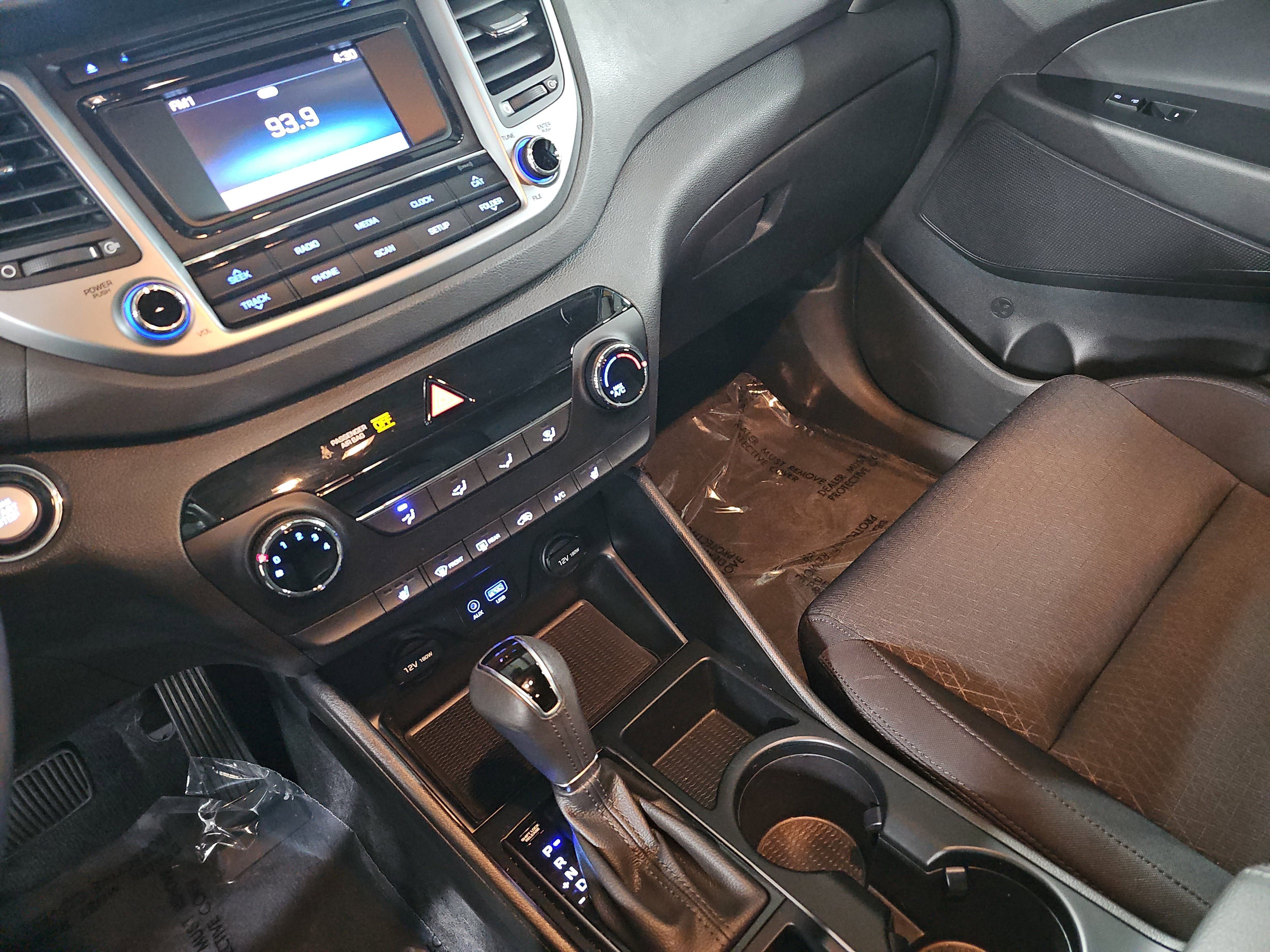 Used 2017 Hyundai Tucson Sport image 25