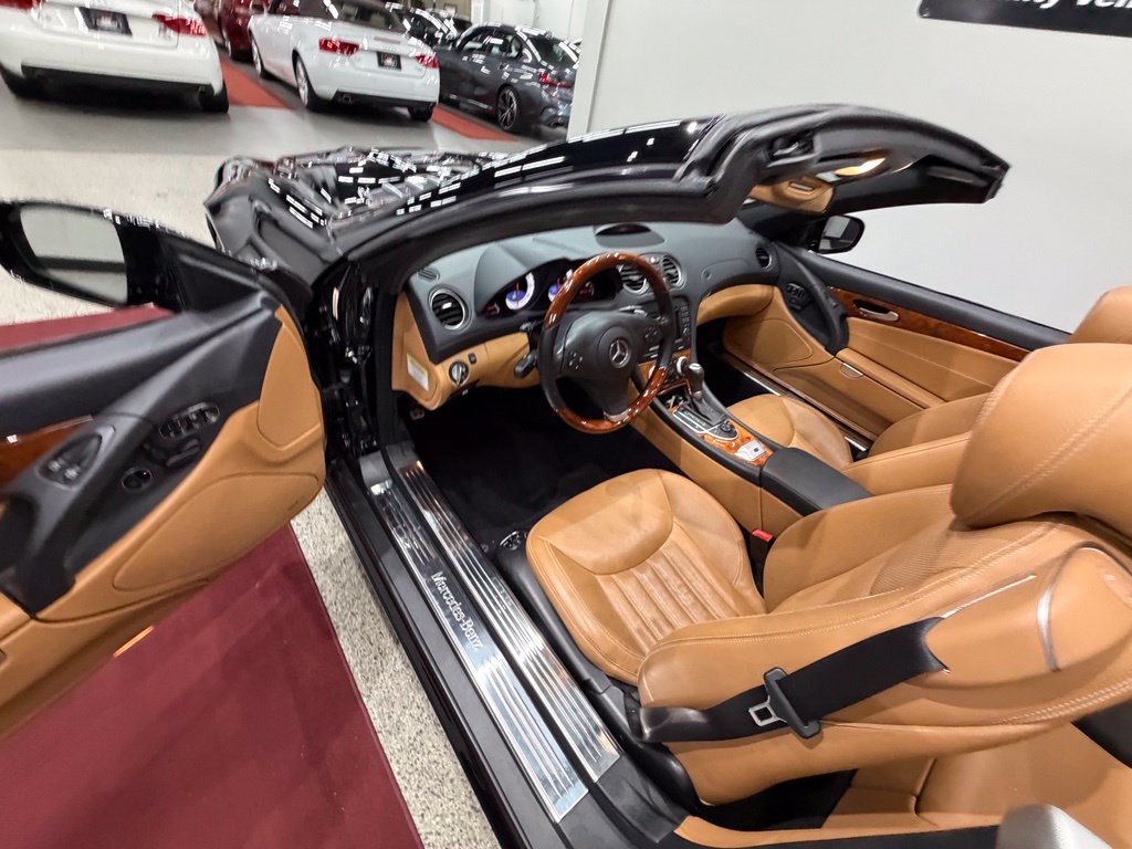 Used 2012 Mercedes-Benz SL 550 image 27