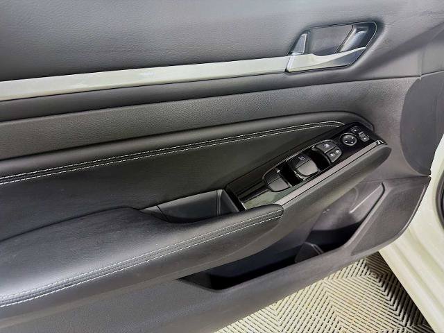 Certified 2023 Nissan Altima 2.5 SV w/ SV Premium Package FWD image 16