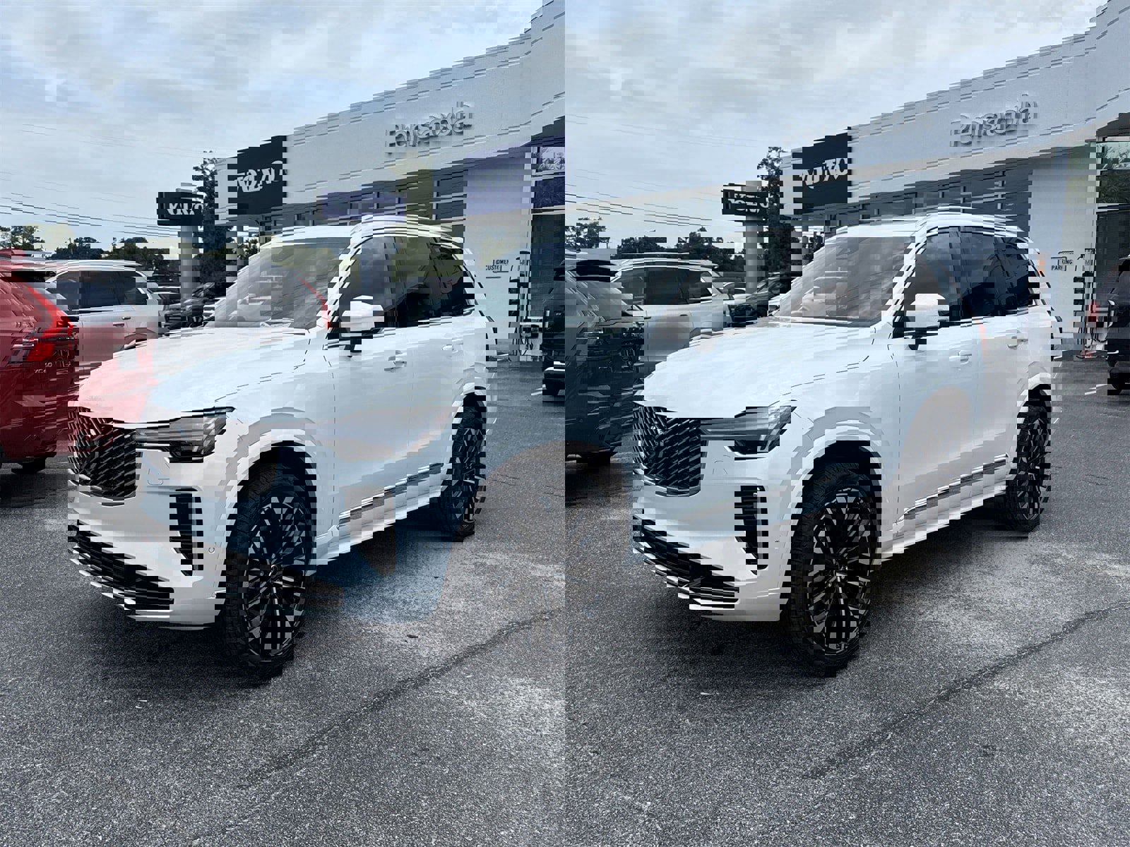 New 2026 Volvo XC90 B6 Plus w/ Protection Package Premier image 1