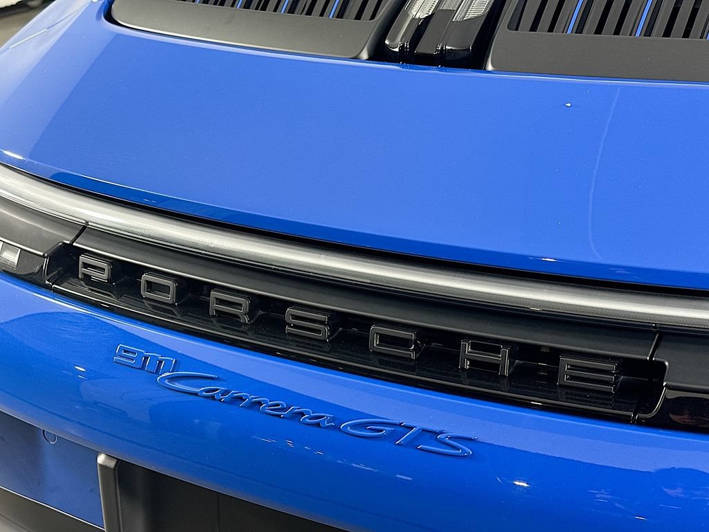 Certified 2025 Porsche 911 Carrera GTS RWD image 31