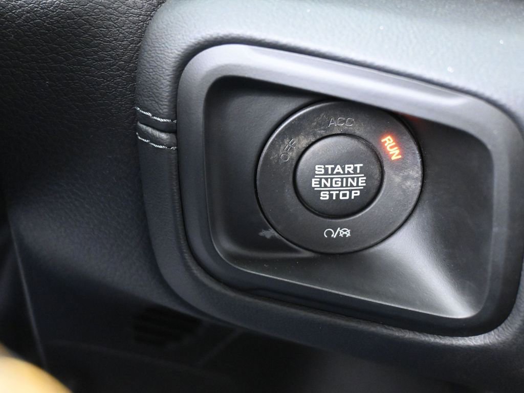 Used 2024 Jeep Gladiator Sport w/ Premium Package image 28