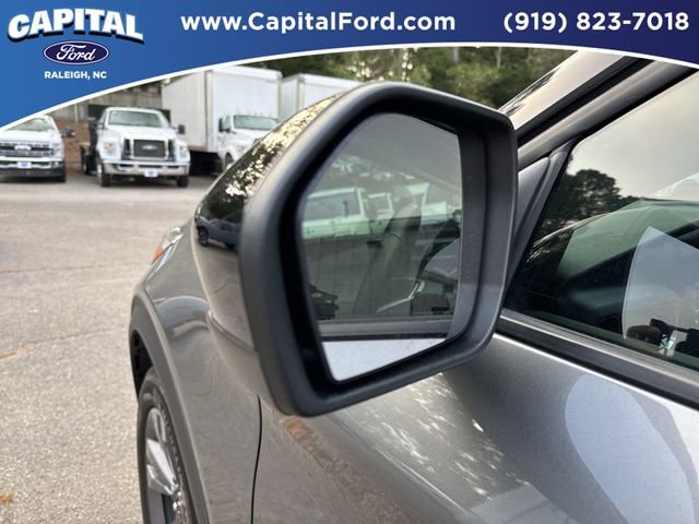 Certified 2023 Ford Explorer XLT w/ Equipment Group 202A image 15