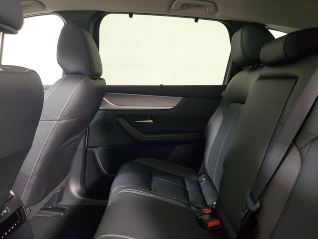 Used 2025 MAZDA CX-70 Plug-In Hybrid w/ Premium Pkg image 9