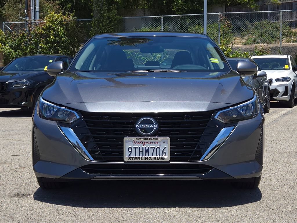 Used 2025 Nissan Sentra SV FWD image 3