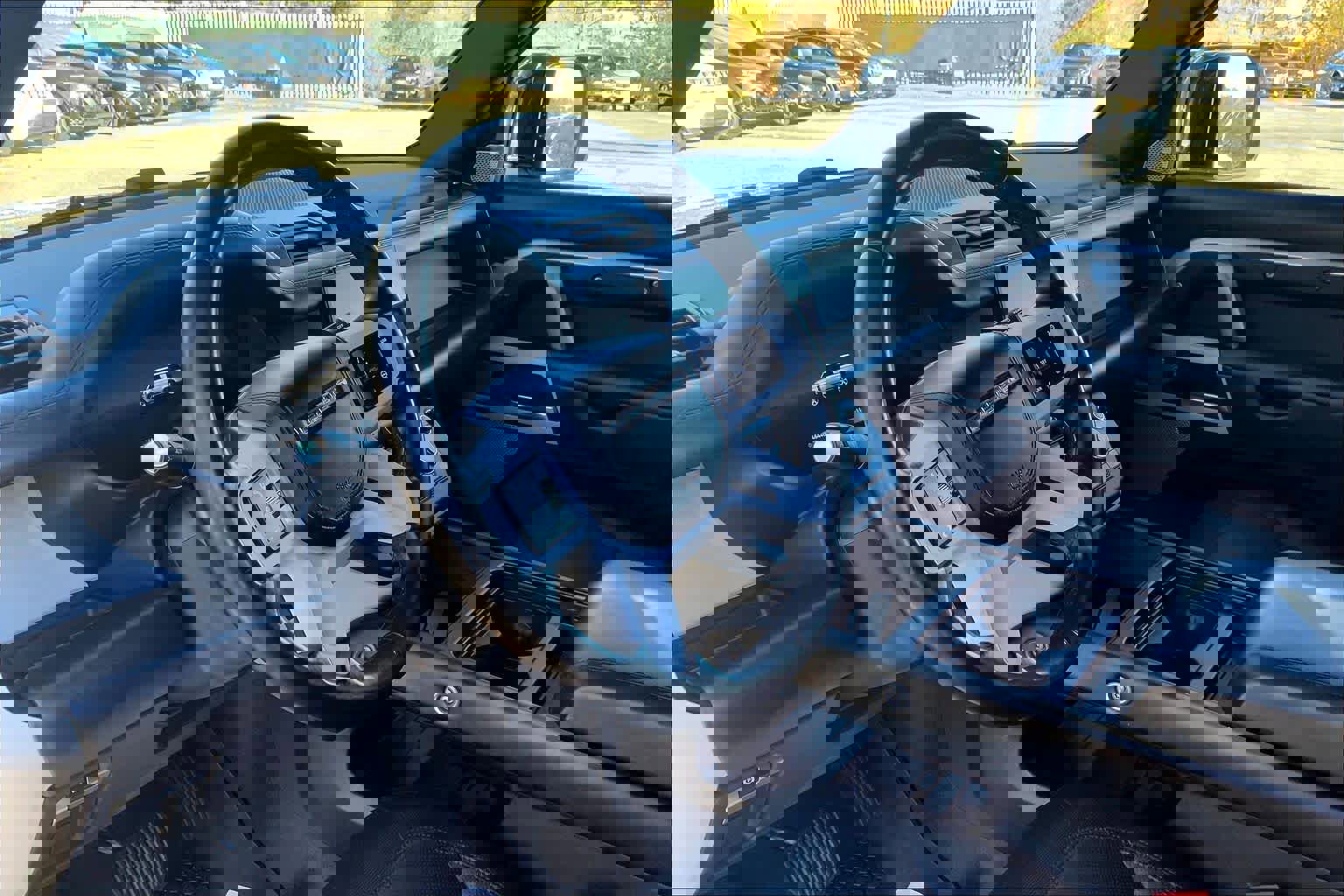 Certified 2023 Land Rover Defender 130 X-Dynamic SE image 33