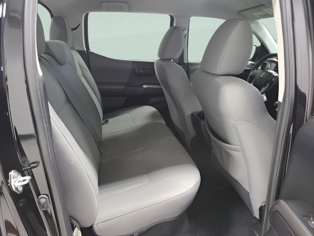 Used 2019 Toyota Tacoma SR5 AWD/4WD image 15
