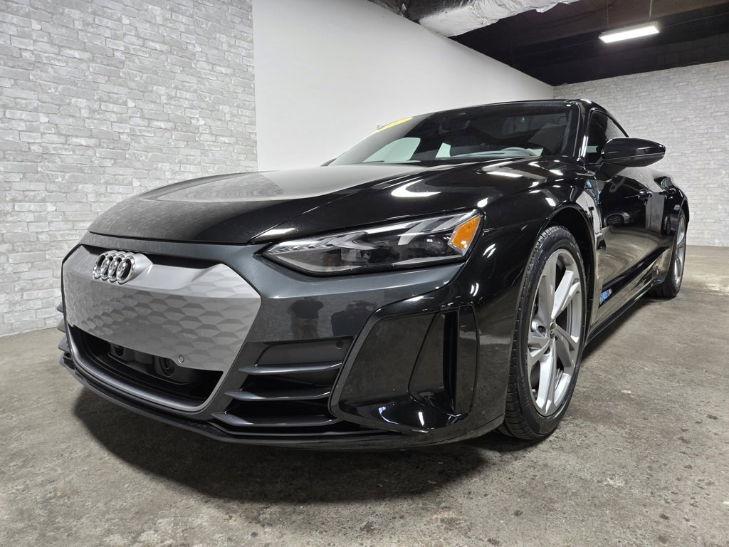 Used 2022 Audi e-tron GT Premium Plus image 5