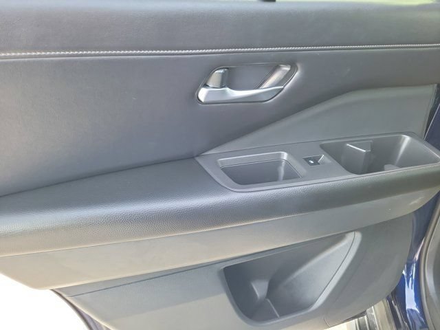 Certified 2024 Nissan Pathfinder SL w/ SL Premium Package FWD image 14