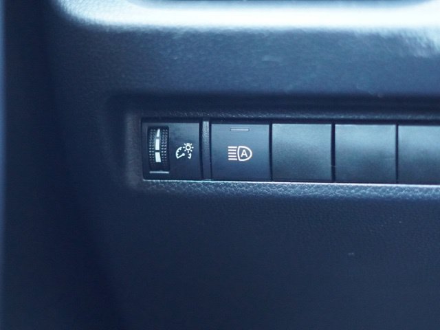 Used 2021 Toyota RAV4 XLE Premium w/ Carpet Mat Package (TMS) FWD image 16