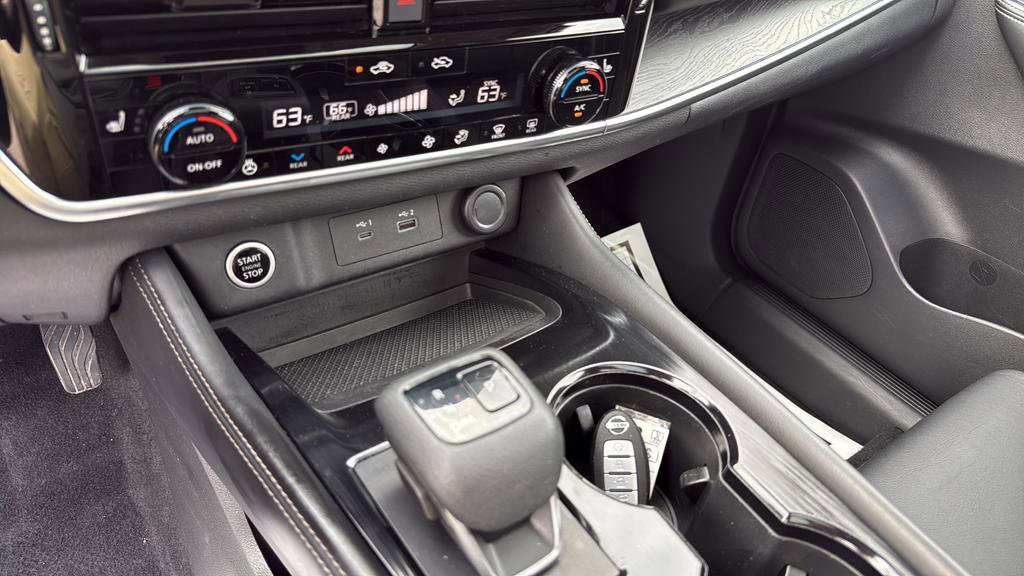 Used 2021 Nissan Rogue SL w/ Premium Package image 27