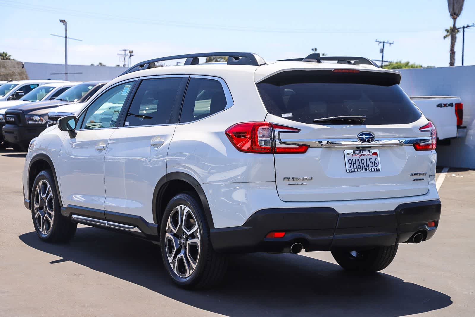Used 2023 Subaru Ascent Limited AWD/4WD image 8
