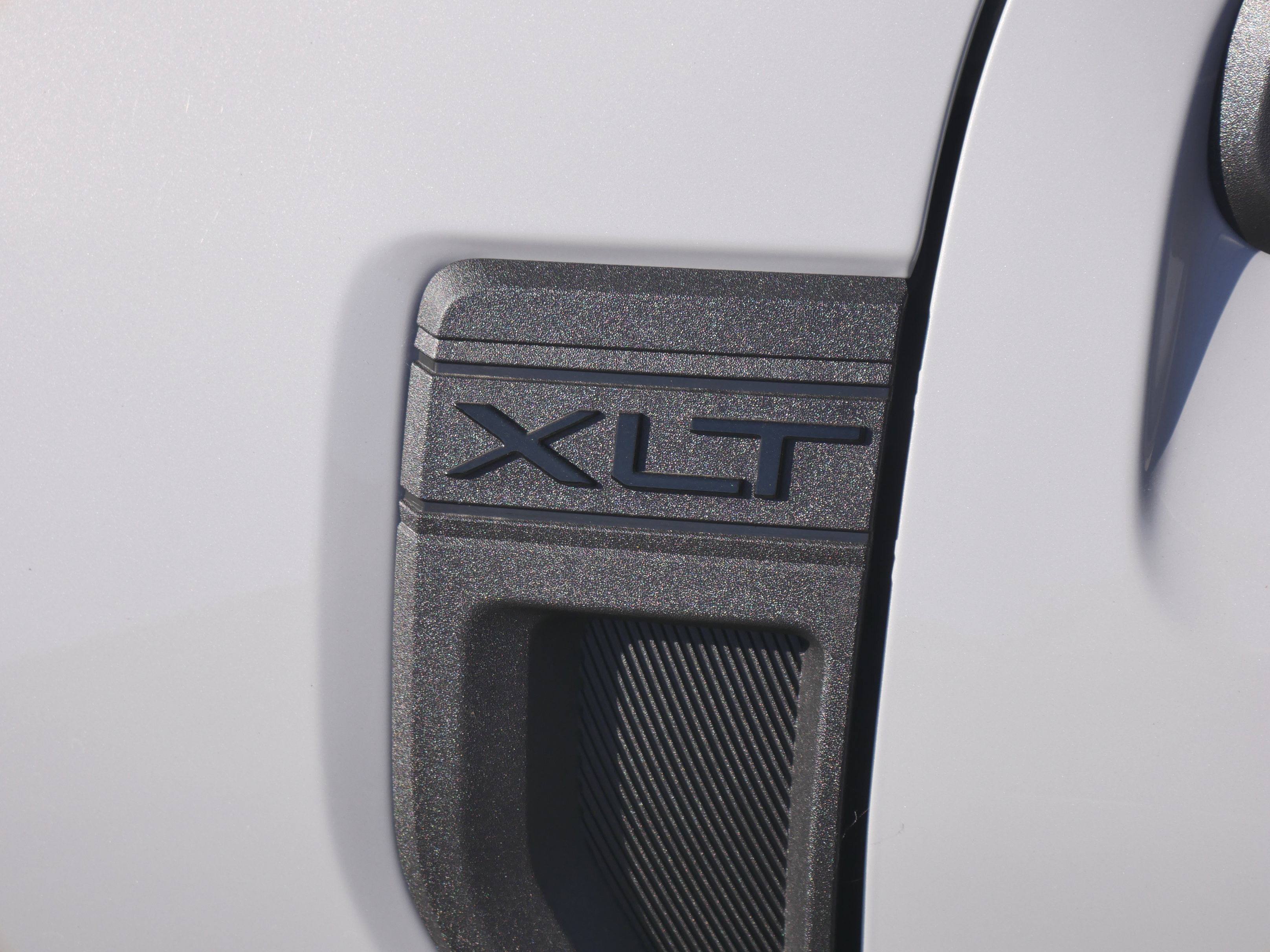 New 2025 Ford Maverick XLT w/ XLT Luxury Package image 15