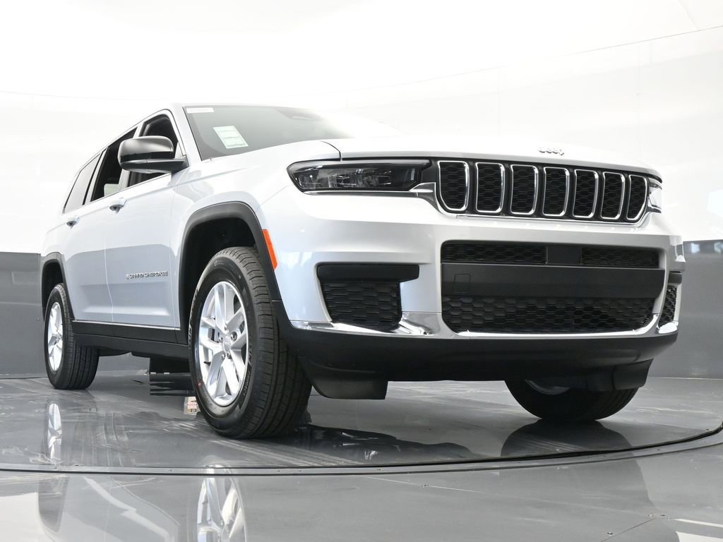 Used 2024 Jeep Grand Cherokee L Laredo image 53