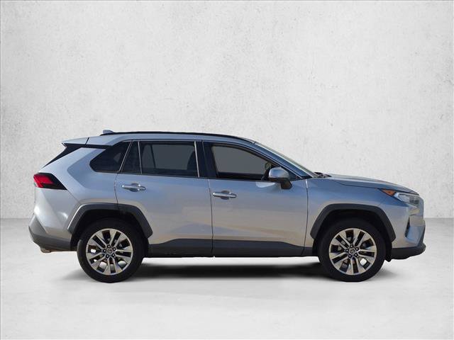 Certified 2019 Toyota RAV4 Limited FWD image 4