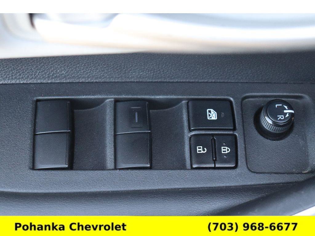 Used 2021 Toyota Corolla SE w/ Carpet Mat Package (TMS) image 20