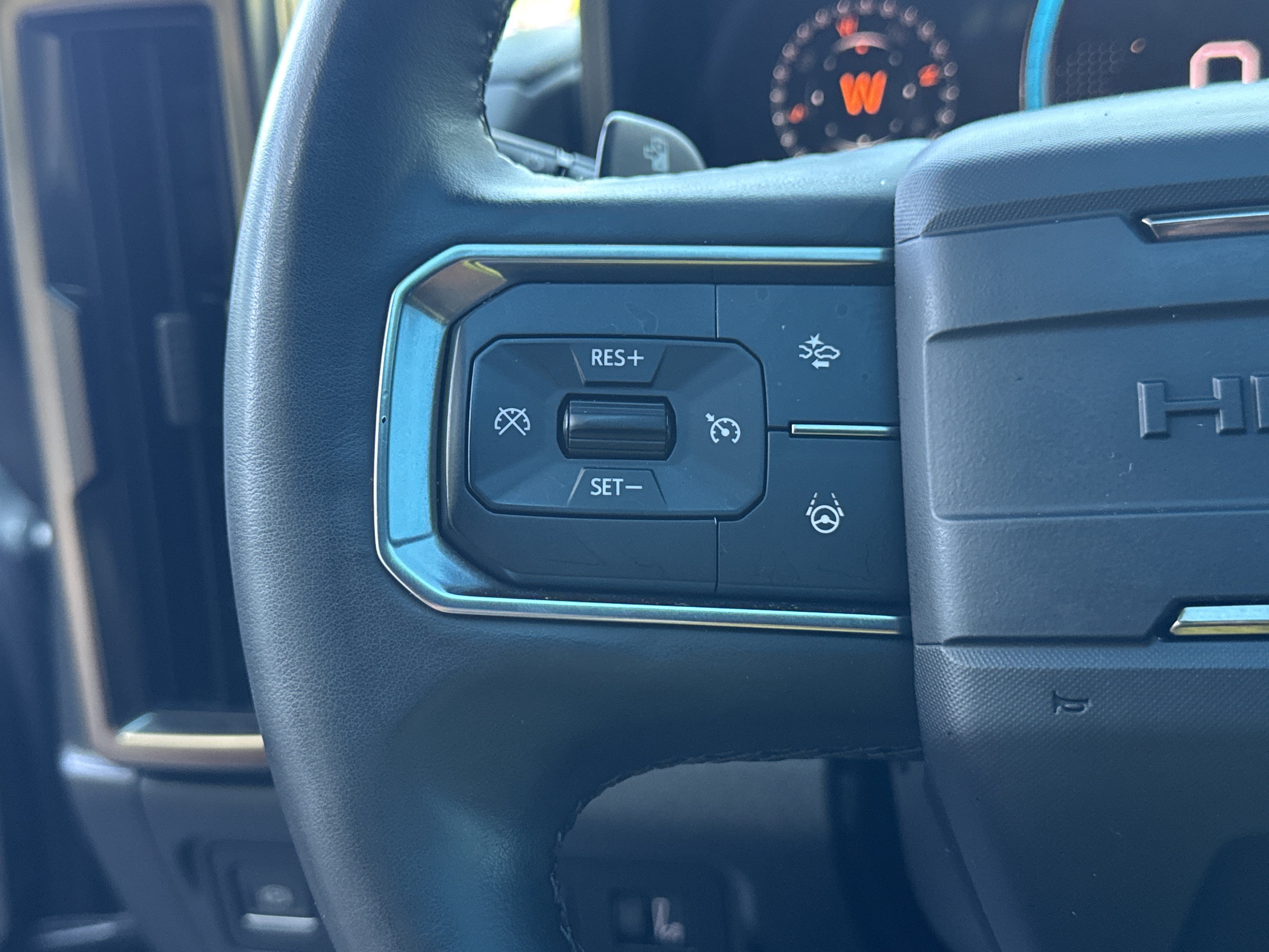 Used 2024 GMC Hummer EV 3X w/ LPO, Illumination Package AWD/4WD image 25