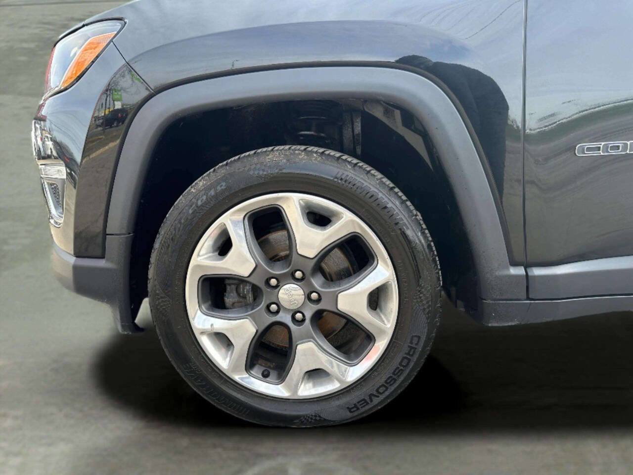 Used 2018 Jeep Compass Limited w/ Navigation Group image 36