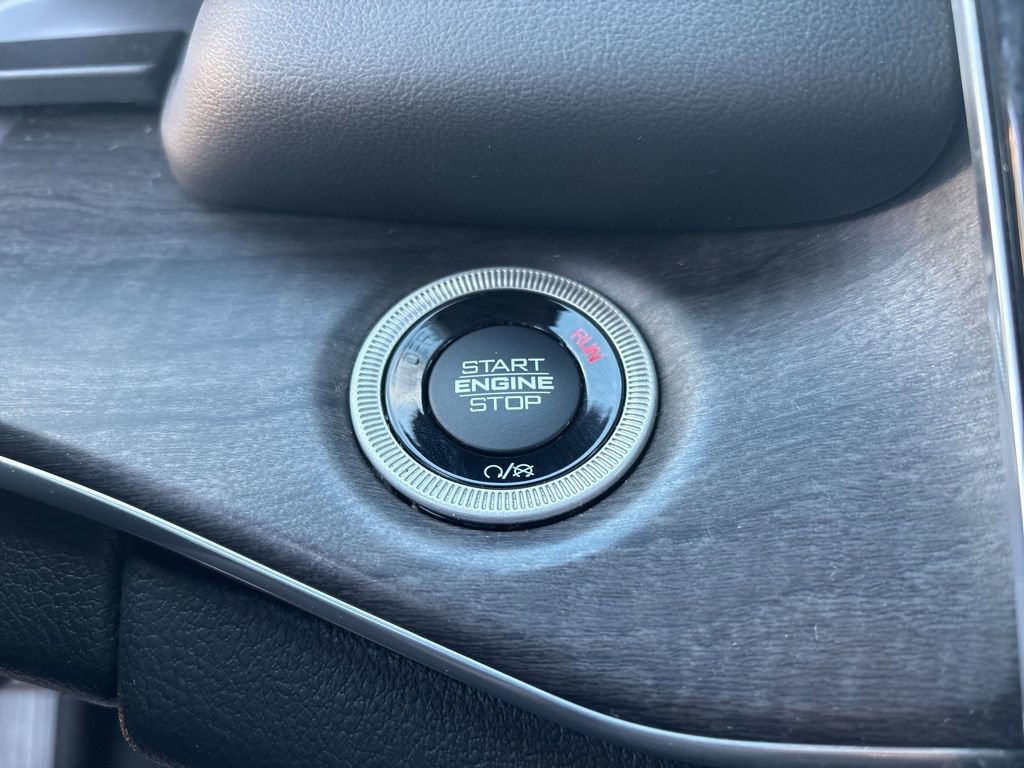 Certified 2023 Jeep Grand Cherokee Overland w/ Luxury Tech Group IV image 30