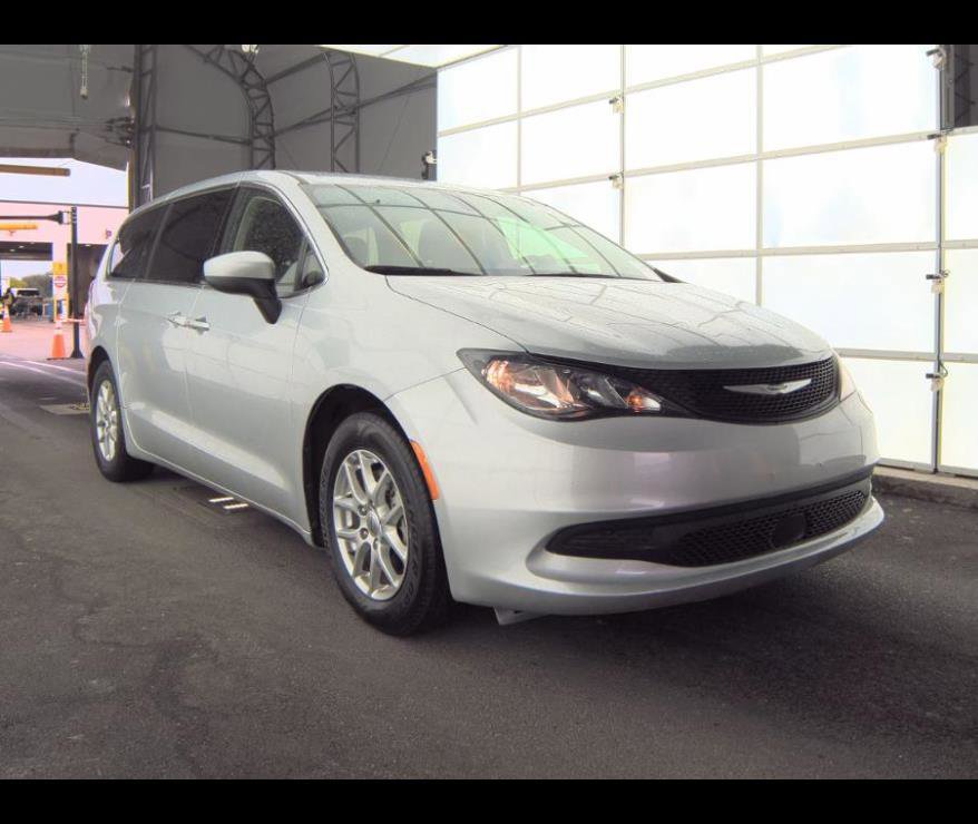 Used 2022 Chrysler Voyager LX