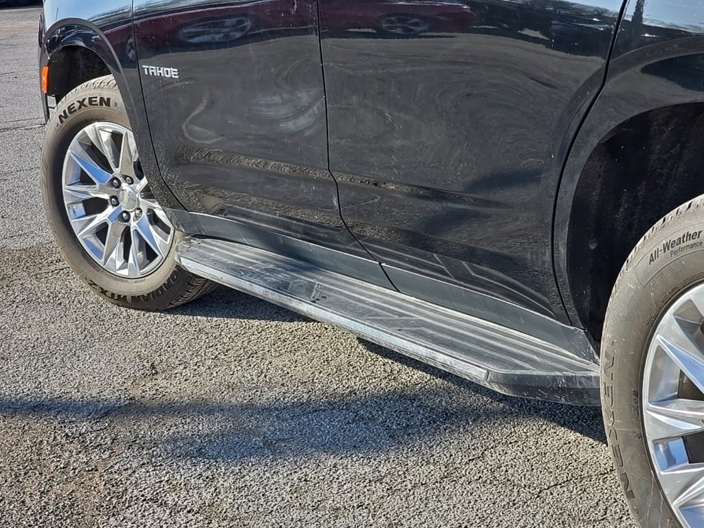 Used 2021 Chevrolet Tahoe Premier w/ Premium Package image 11