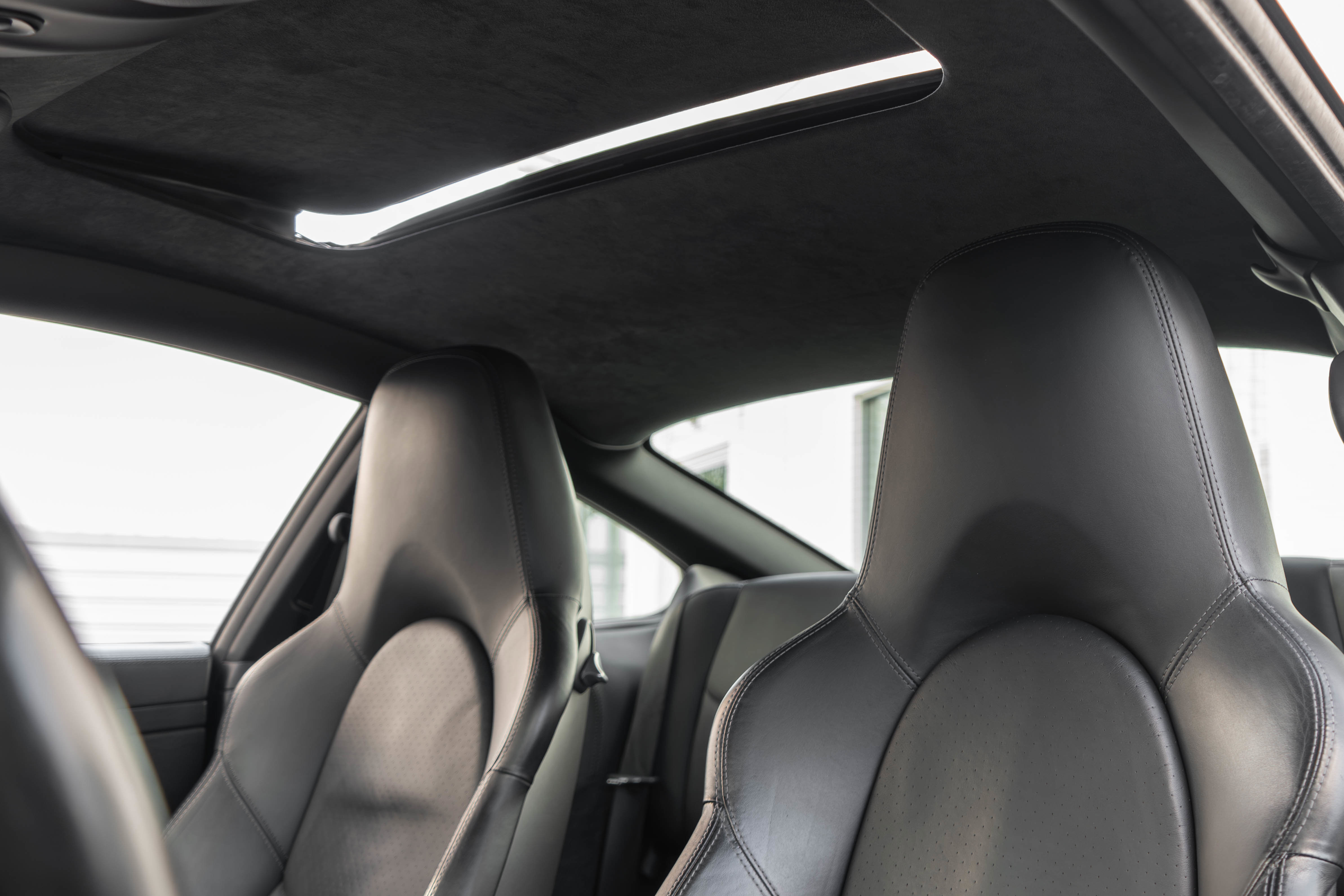 Used 2006 Porsche 911 Carrera S image 30