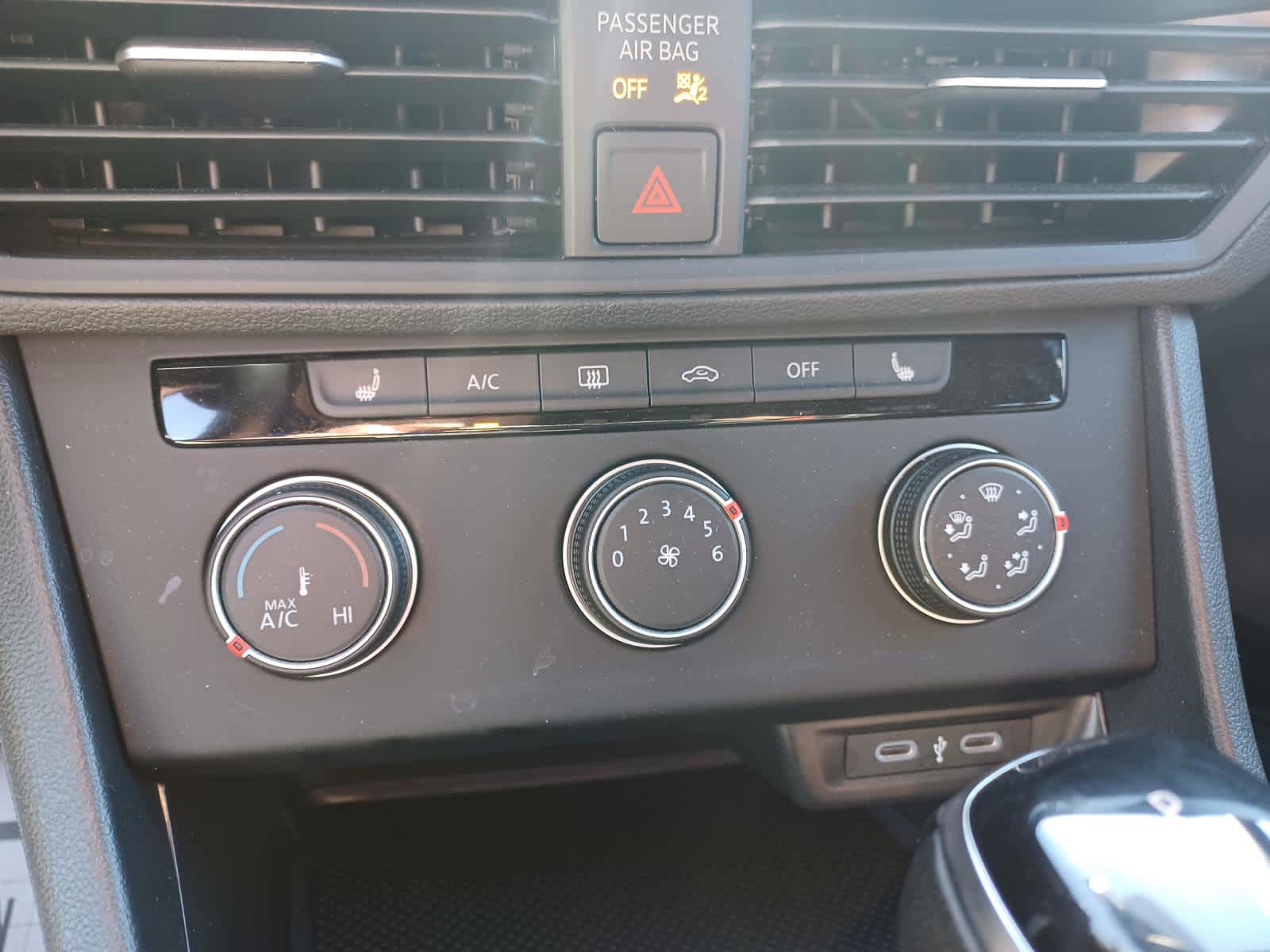 Used 2024 Volkswagen Jetta Sport FWD image 12