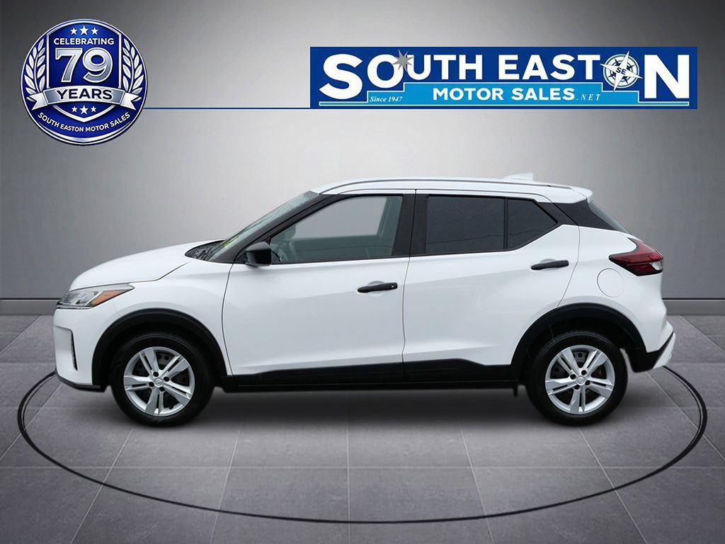 Used 2023 Nissan Kicks S FWD image 7
